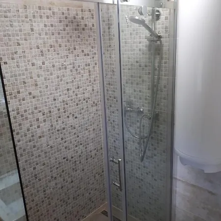 Firdaus-bihac, Dobrenica Bb Feriehus *