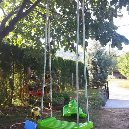 Holiday home Firdaus-bihac, Dobrenica Bb
