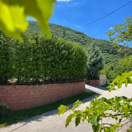 Firdaus-bihac, Dobrenica Bb Holiday home *